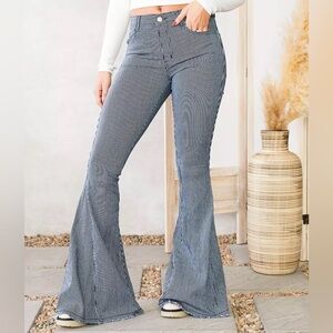 SAINTS & HEARTS High Rise Extreme Flare Jean buckle size Medium